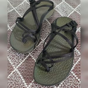 CHACO Sandal 8